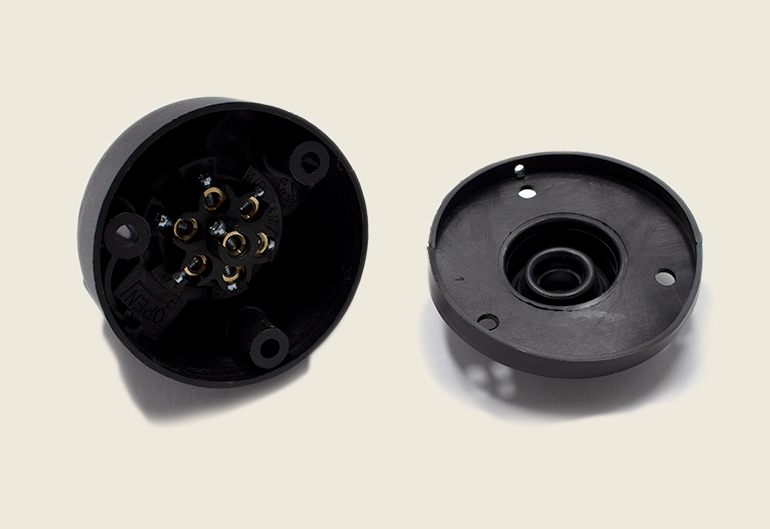 rozetka 7pin 04.jpg